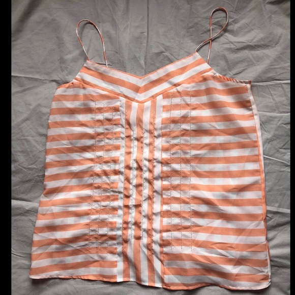 🦋2/40🦋 Olive+Oak Tanktop - Picture 1 of 2